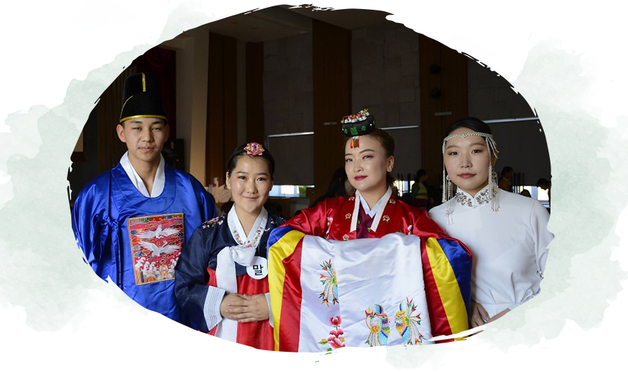 Students at KSI Ulaanbaatar 2 enjoying the Korean-Mongolian traditional costume fashion show
