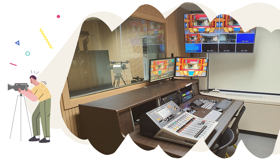 Control room of the online studio at KSIF